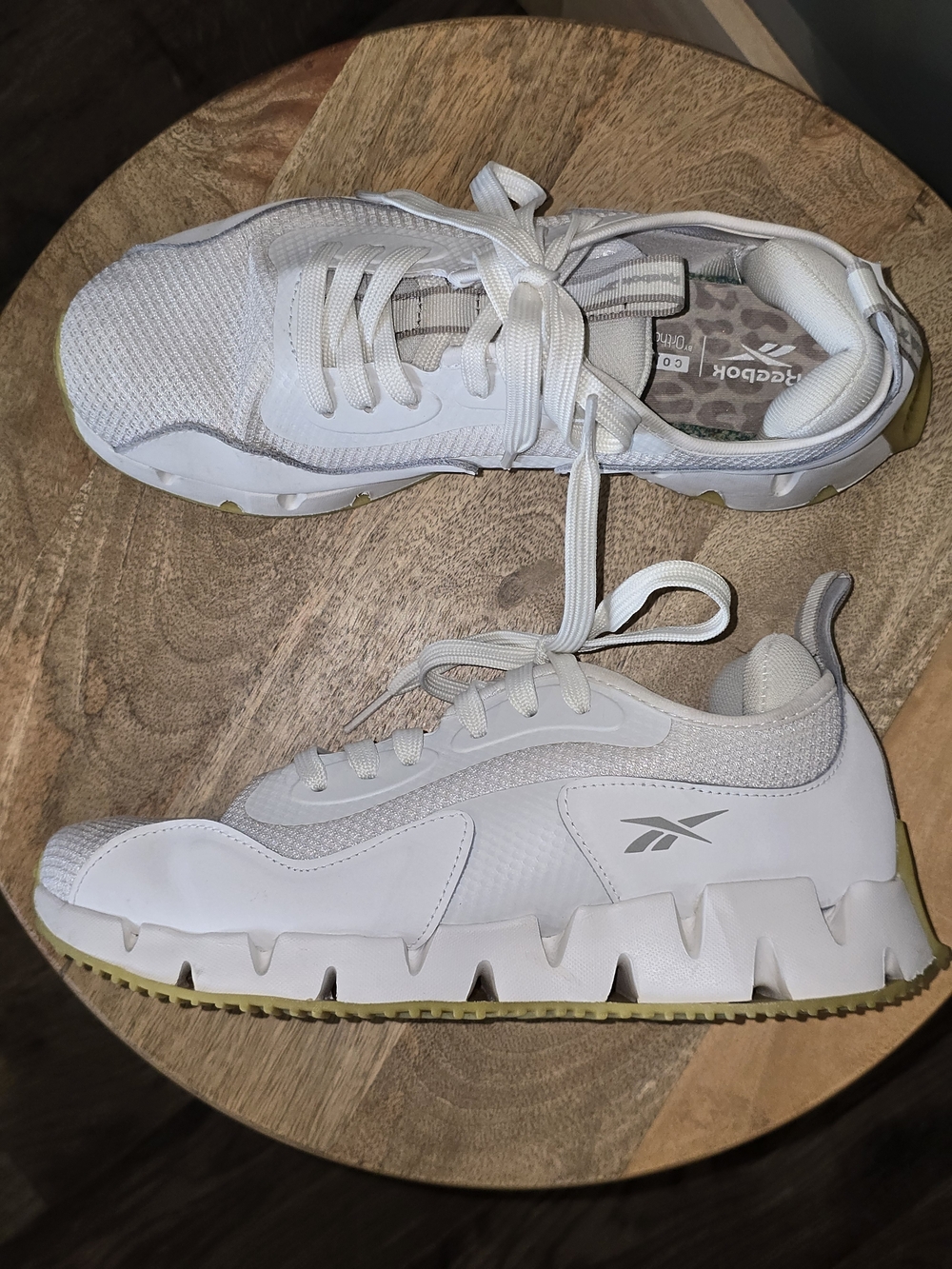 Reebok Zig Dynamica Running Shoe White With Gum Sole~Good Shape